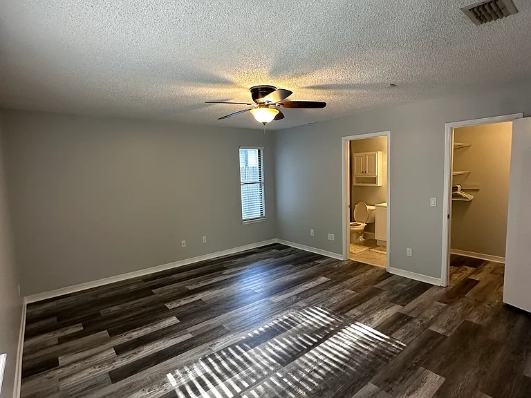 2152 Derringer Cir W — Photo 5