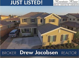 1706 Hummingbird Way, Tracy, CA 95376