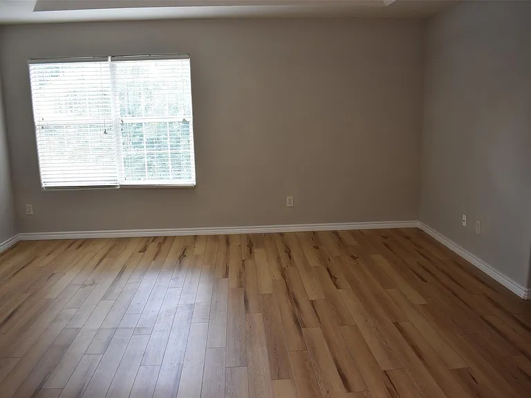 410 Laurel Sage Dr — Photo 18