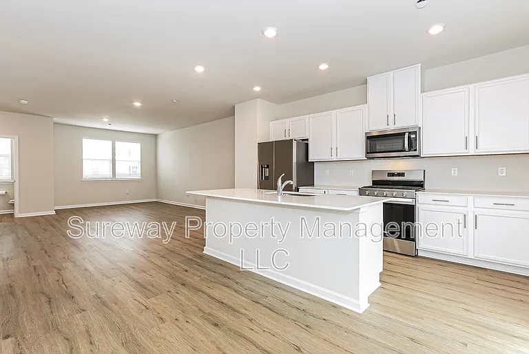 204 Sandy Ridge Rd — Photo 7