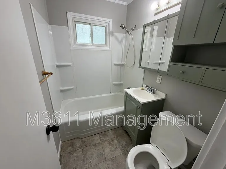 2745 S 37th St — Photo 5