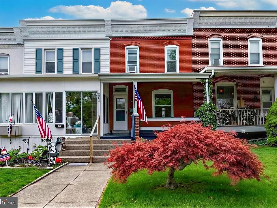 220 Railroad Ave