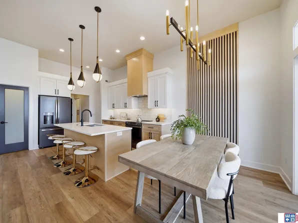 9410 Wilderness Sky Dr, Lincoln, NE 68516