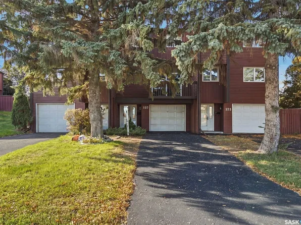 127 LOCKWOOD Road, Regina, SK S4S 3G4