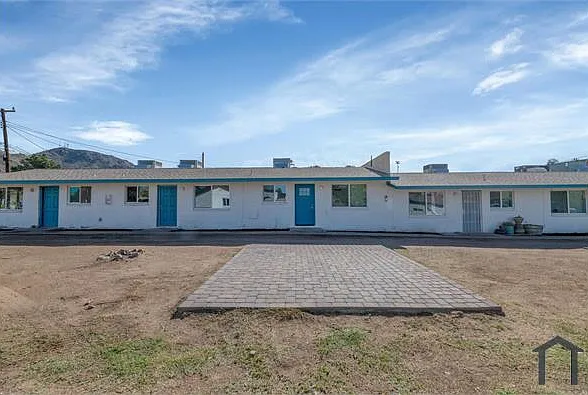 721 W Cinnabar Ave #A — Photo 5