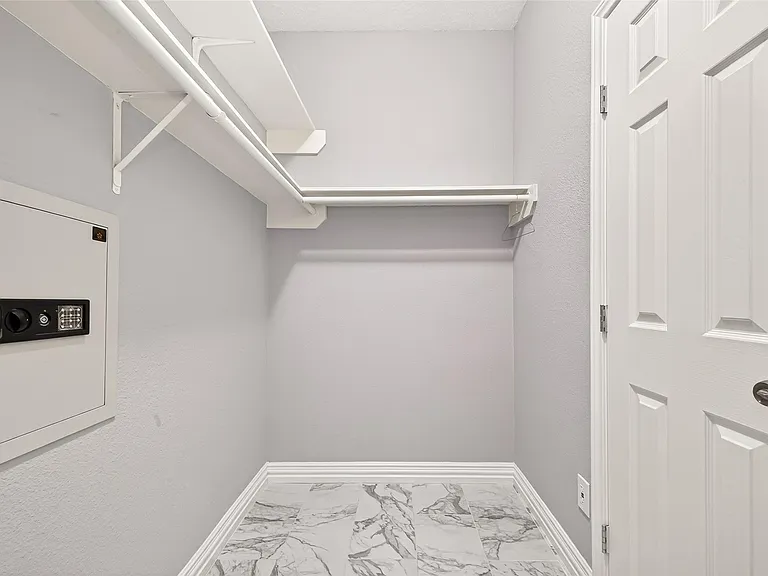 20906 Nettlebrook Ln — Photo 29