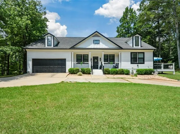 3145 S Elizabeth Dr, Douglasville, GA 30135