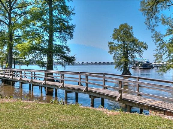 4th image of 1506 Cross Lake Blvd