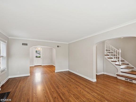 3rd image of 1809 N Nashville Ave