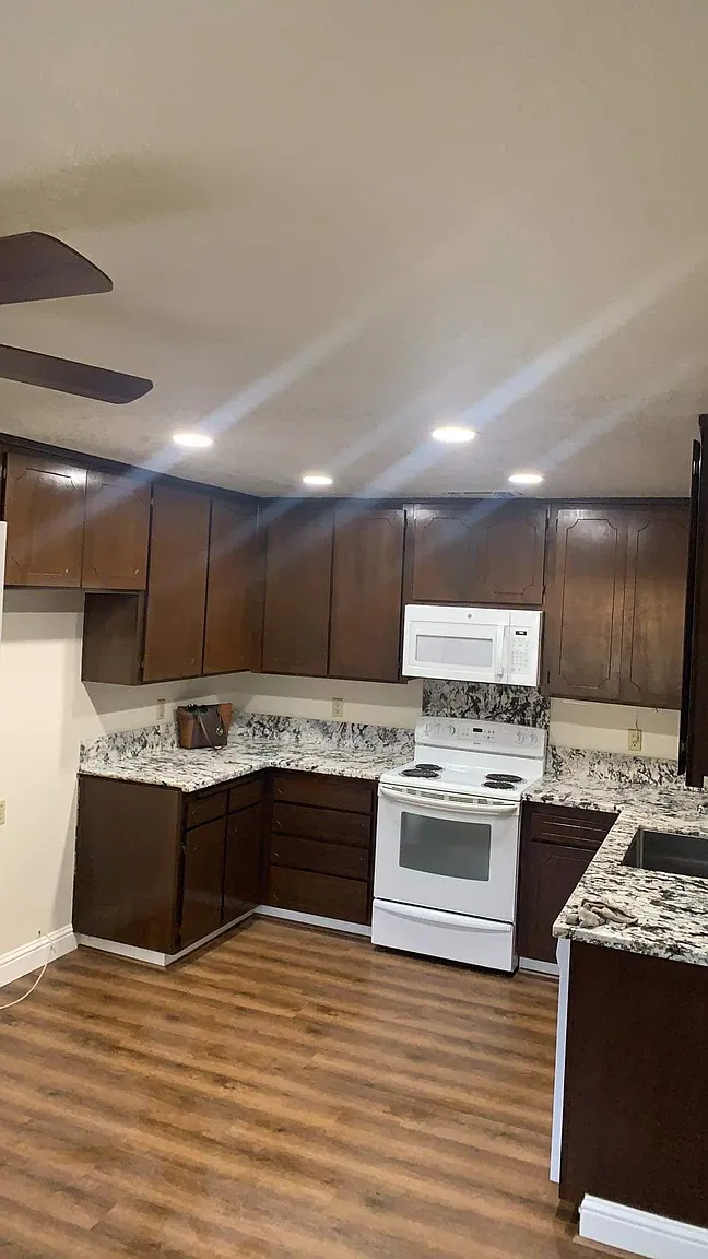6806 Coachlite Way photo 1