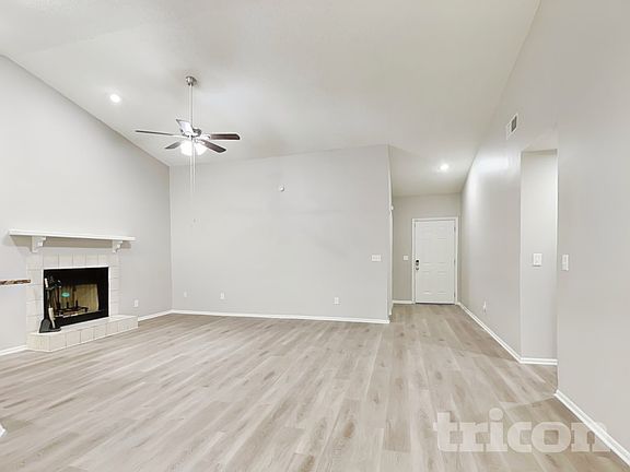 2nd image of 4624 S Country Hills Ct