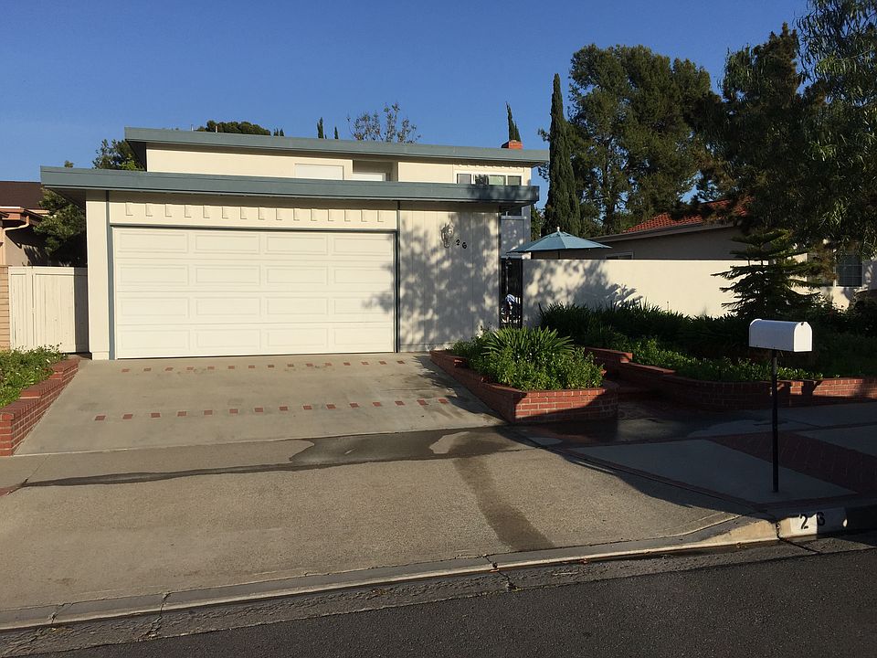 5 Bedroom Family Home