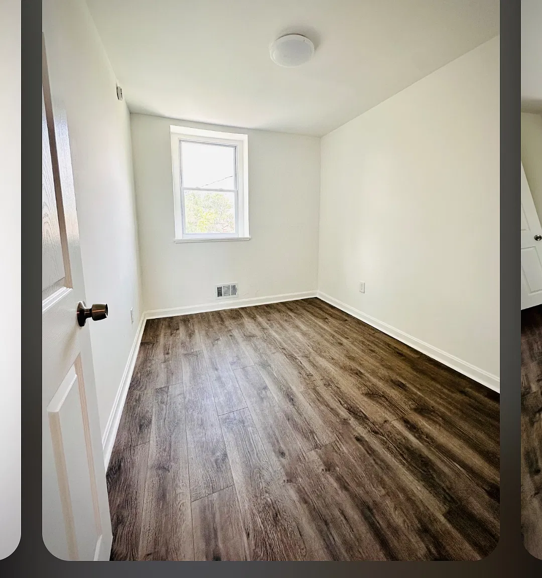 3 bed, 1008 sqft, $2,500 — Photo 4