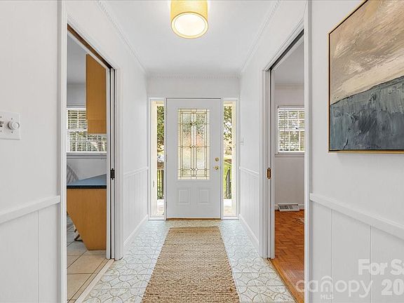 3rd image of 7201 Terrace Dr