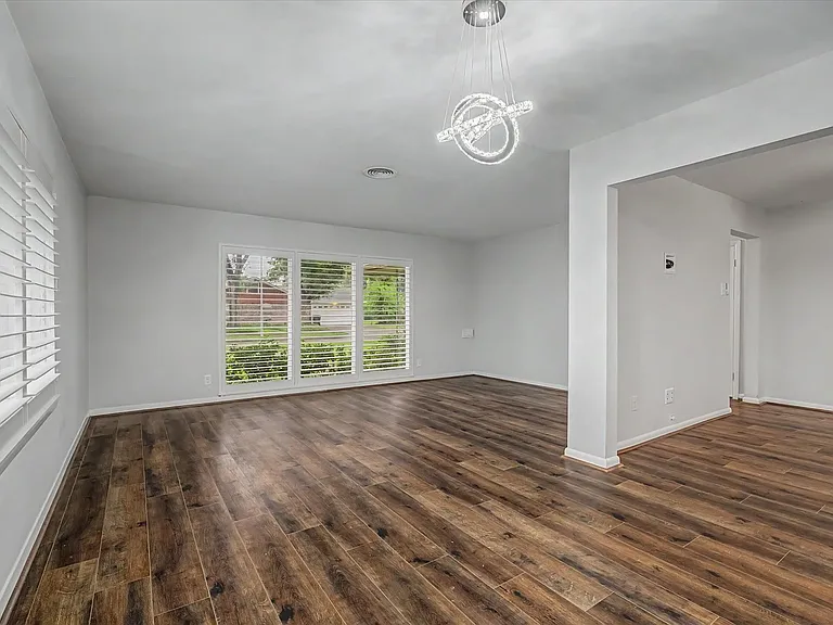 2123 Ridgecrest Dr — Photo 11
