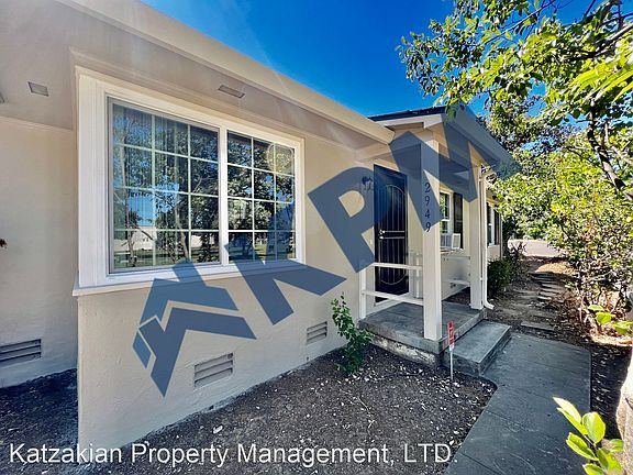 3rd image of 401 W Mariposa Ave #2949