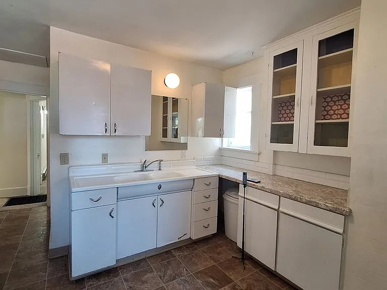 703 N Garden St #B — Photo 1