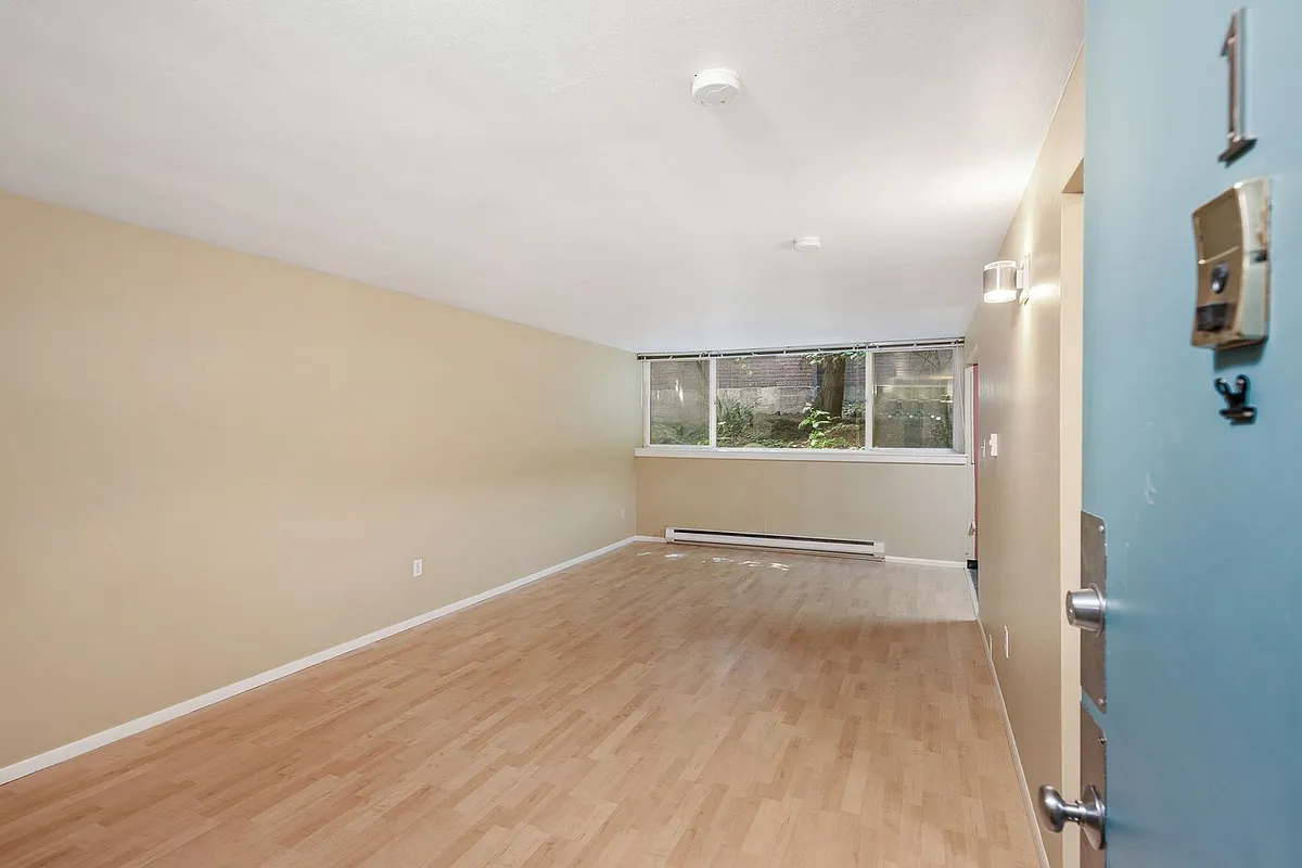 Building Photo - 515 Bellevue Ave E
