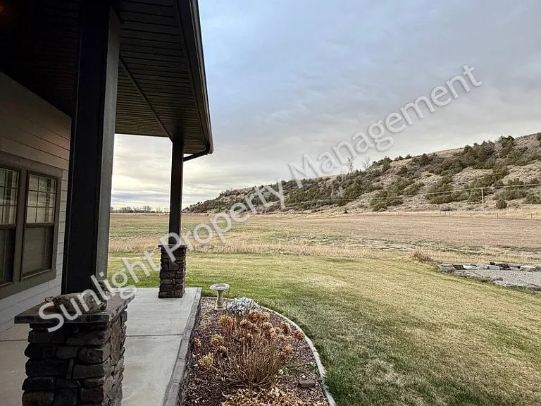 5281 River Rd — Photo 2