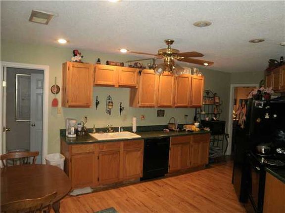 5th image of 410 Kincaid Dr
