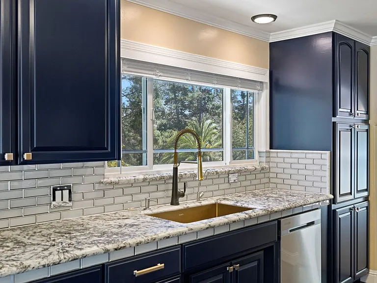 8 Shepherds Pl — Photo 39