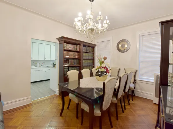 91 Webster Avenue image 5 of 13