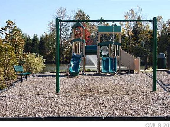 5th image of 11725 Regan Elizabeth Ct