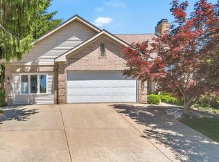 3725 E Tamarron Dr, Bloomington, IN 47408