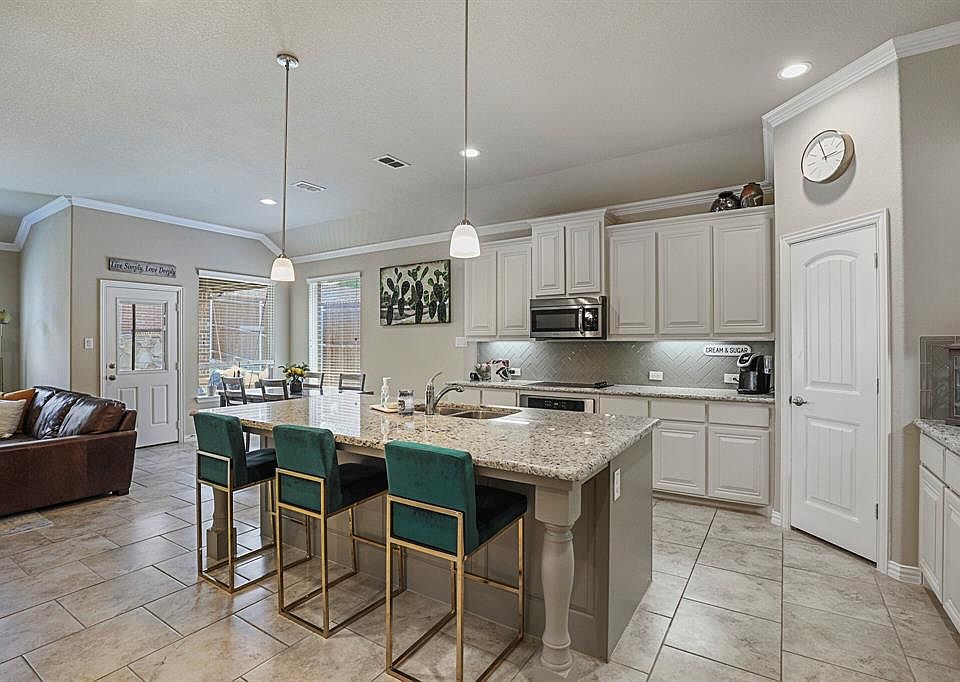 1st image of 5828 Canyon Oaks Ln