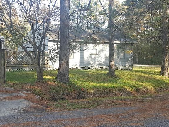 3rd image of 10919 Iowa Ave
