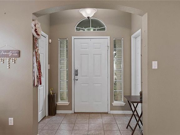 3rd image of 3711 Westfield Dr