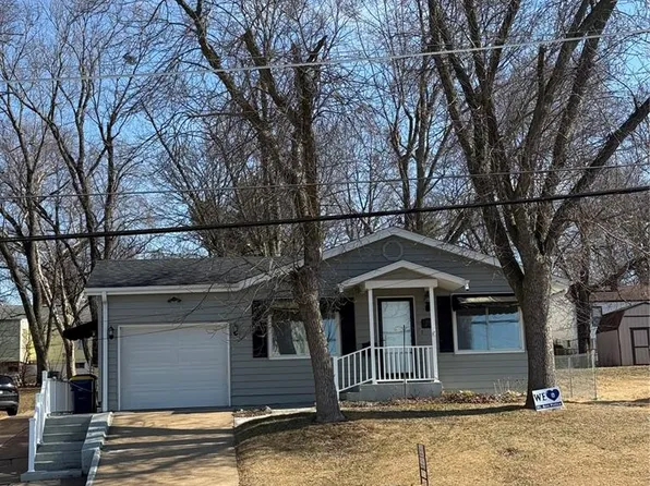 3716 Adie Rd, Saint Ann, MO 63074