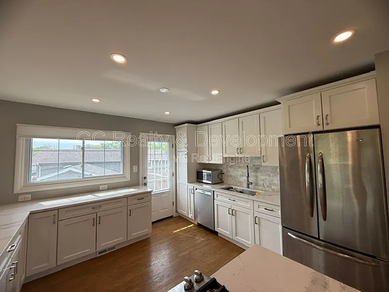 1645 Highland Blvd — Photo 10