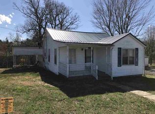 8871 State Route 121 N, Farmington, KY 42040