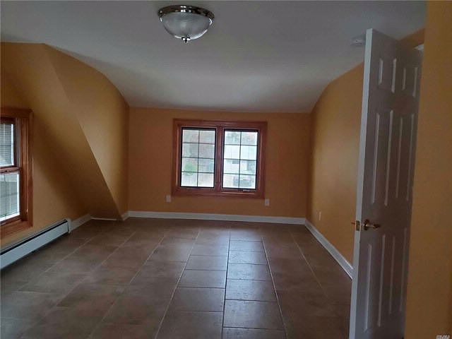 1st image of 6 Bunker Ln