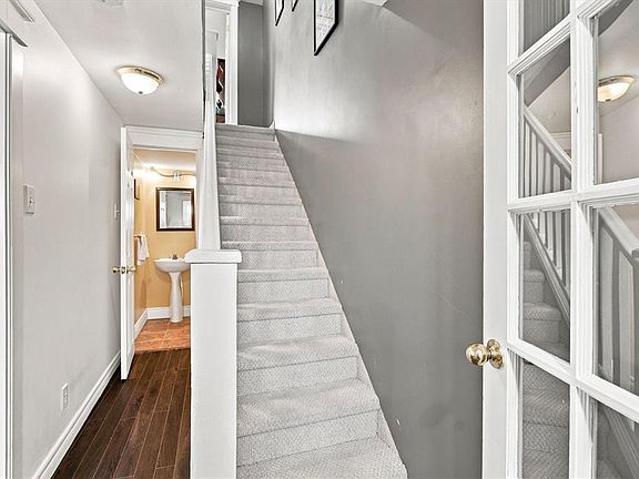 4th image of 91 Campbell Avenue