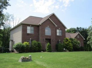130 Fireside Dr, New Castle, PA