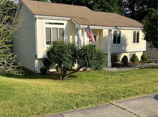 3 Jordan Rd, Beacon, NY 12508