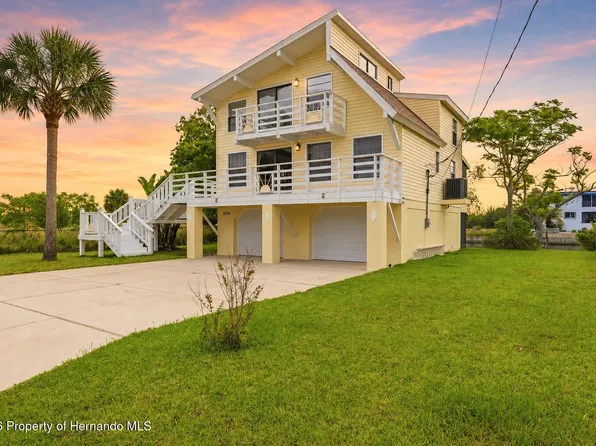 3294 Gardenia Dr, Hernando Beach, FL 34607