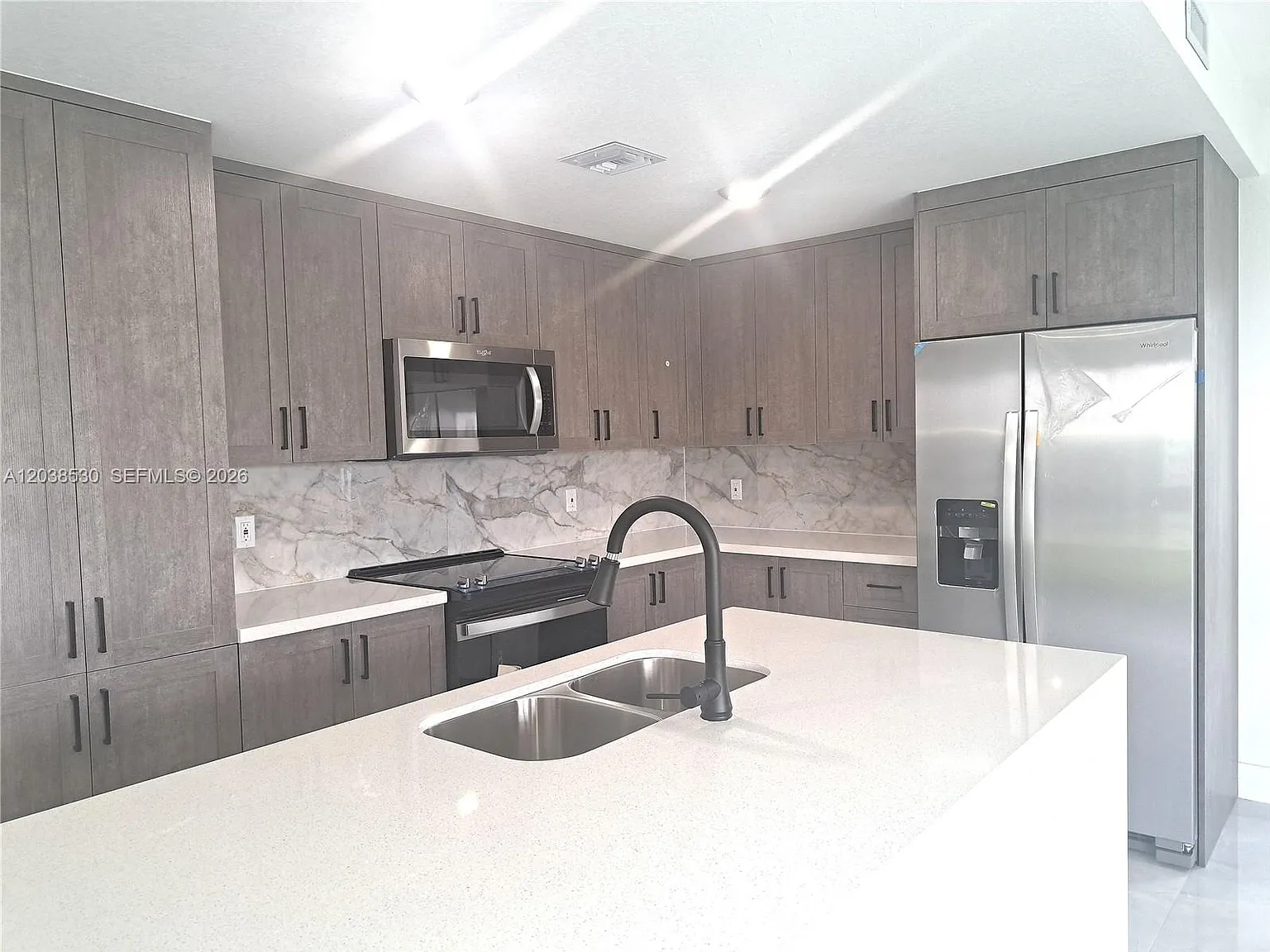 On Alba Onx Homes — Photo 4
