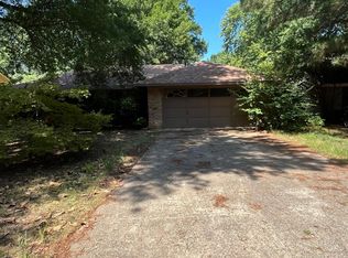 225 Hubbard Rd, Conway, AR 72034