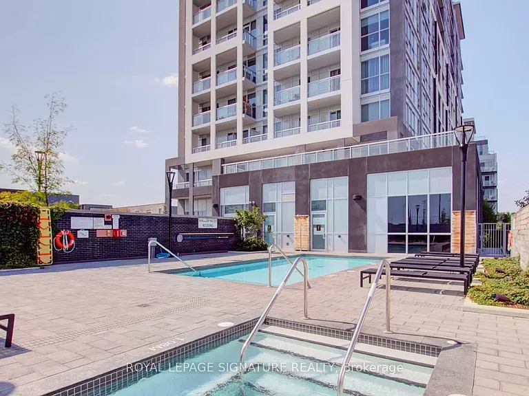 1050 Main St E #1112 — Photo 33