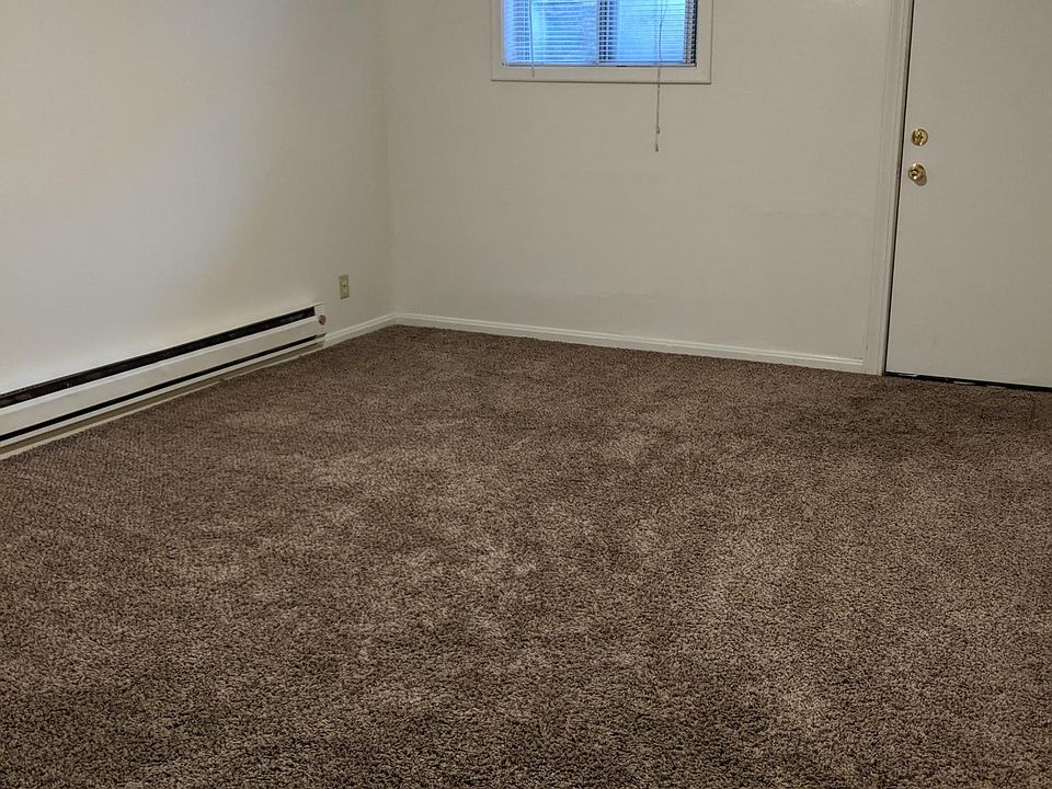 1st image of 549 N Water Ave APT 10