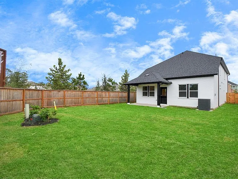 5810 Linda Cove Ln — Photo 35