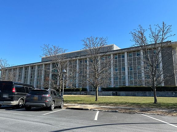 2nd image of 100 Supreme Court Dr