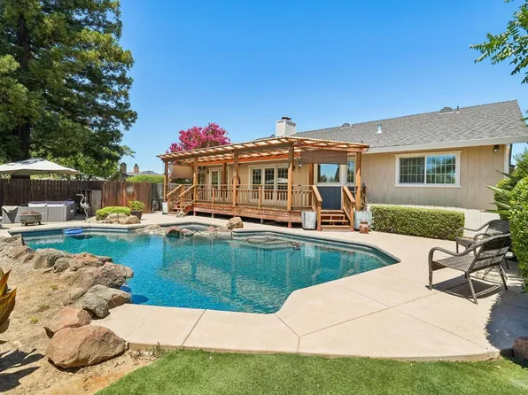 9762 Parktree Way, Elk Grove, CA 95624