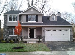 19 Tall Tree Ln, Langhorne, PA 19047