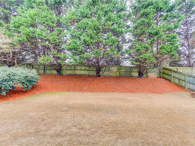 3924B Berwick Farm Dr — Photo 37