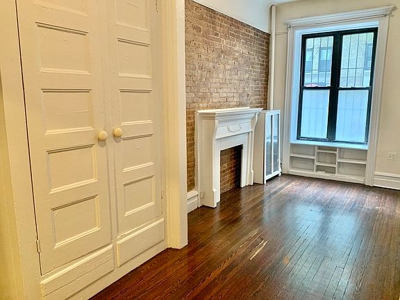 3rd image of 243 W 107th St #1G