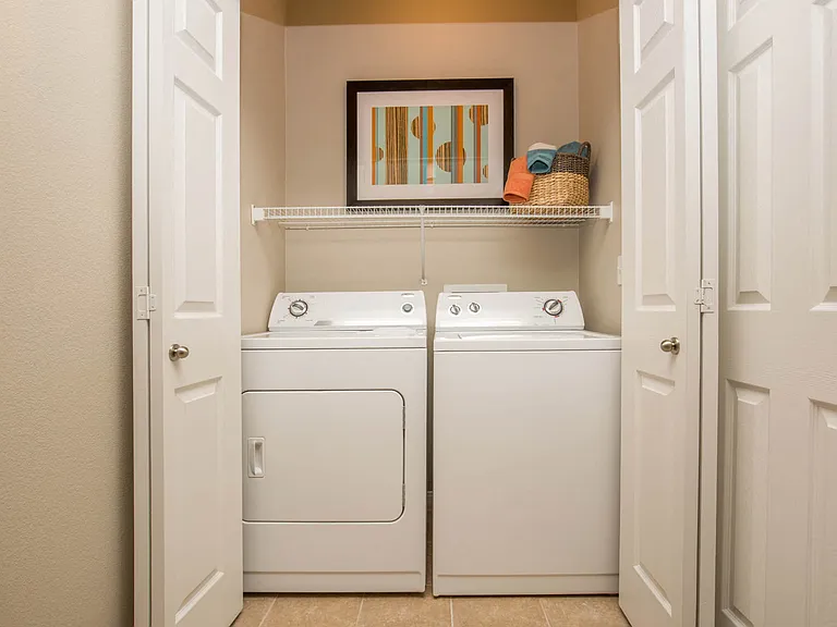 2b2 (Phase I) 1182 SQFT 2 Bed 2 Bath